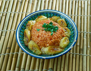 鸡米和炸薯条尼日利亚菜晚餐加纳麸质图片