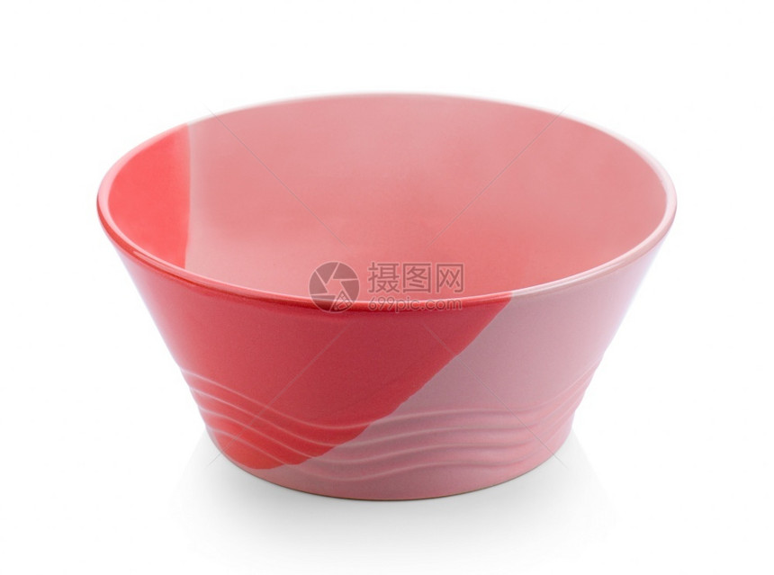 陶瓷制品白色背景中隔绝的陶瓷碗闪亮食物图片