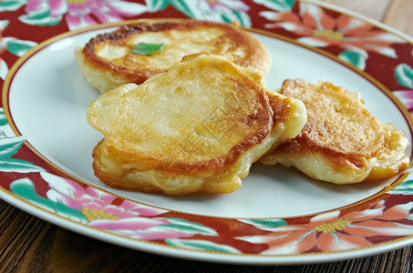 土耳其松饼配奶酪IglipisiTurkish美食形式小吃传统的图片