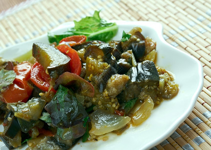 MargaBetinjan地中海热菜贝廷让胡椒受欢迎的图片