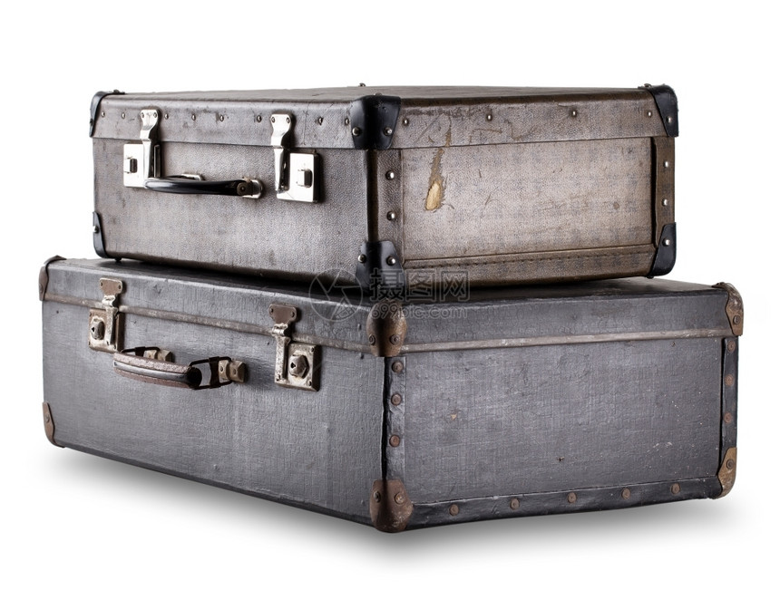 处理肮脏的老两个旧手提箱堆叠在白色背景上两个旧的手提箱图片