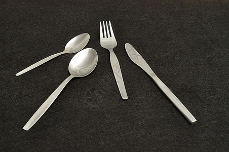 晚餐厅刀叉茶匙和甜点勺子图片
