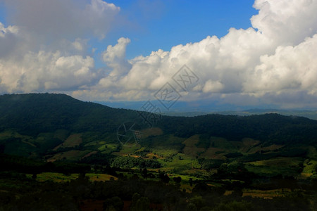 美丽的天空背景绿色山岳观视图G户外云门14图片