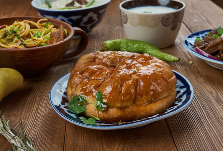 盘子蔬菜Buuz充满肉类的蒸汽袋子蒙古烹饪亚洲各种传统菜盘顶视美食图片
