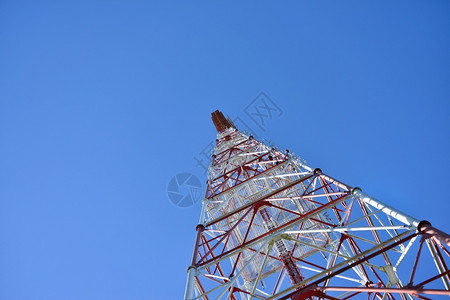 用于传输电视信号的有阳光电讯塔用来传送电视信号的天空一种收音机图片