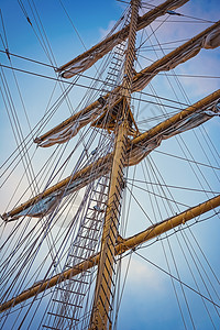 帆船天马座背景上的帆船马斯图案海洋的运输航背景图片