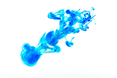 蓝色水漩涡化学白色背景上孤立的海水中蓝色墨流动插画