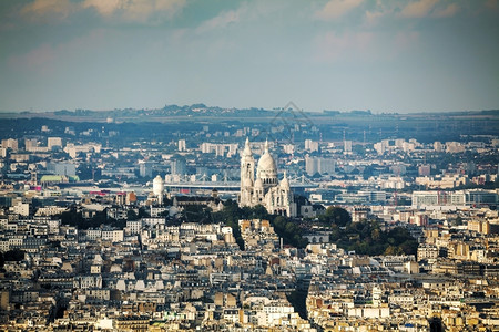 建筑学地标巴黎与圣心西石油公司的空中观景圆顶图片