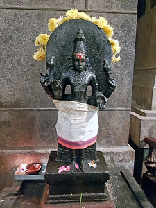 奥姆真理教湿婆印度蒂鲁瓦纳马莱RamanaAshram古老的Shiva雕像跳舞法会背景