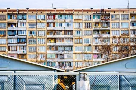 住房基辅乌克兰首都的一座旧苏维埃人住宅楼建造图片