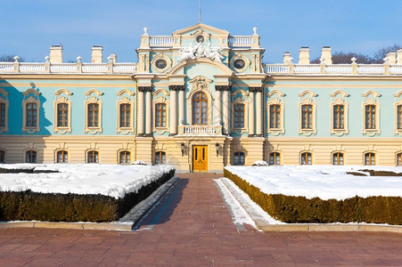 旅行古老的基辅马里因斯宫殿冬天下雪著名的图片