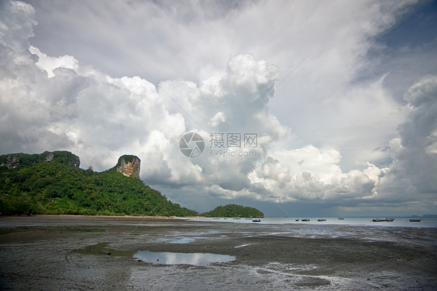 泰国西拉韦海滩低潮泰国铁路悬崖省图片