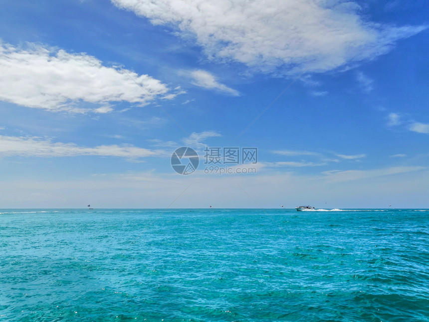 美丽的风景海和蓝天空旅游自然海洋图片