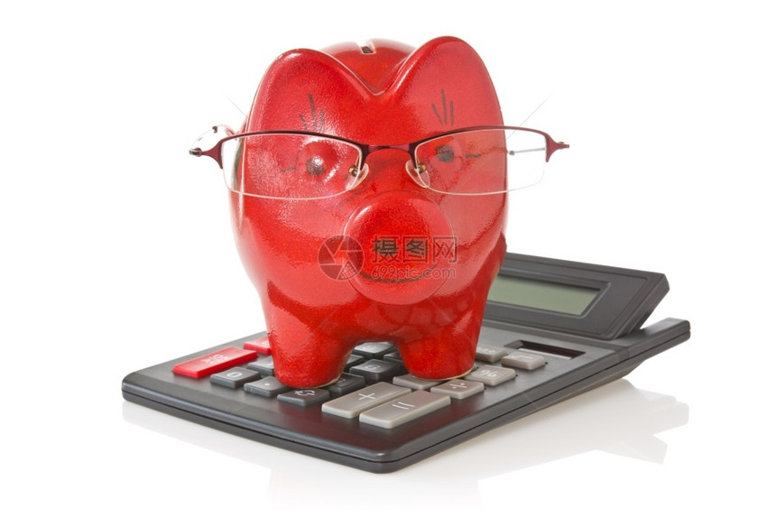钱盒金融白色背景戴眼镜的计算器和小猪库收入图片