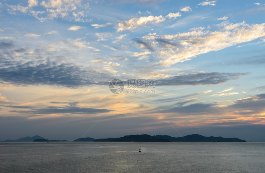 泰国拉农安达曼海美丽的日落天空场景观海洋图片