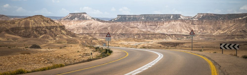 红色的爬坡道以列Negev沙漠位于以色列伊吉特边界附近的Israel以南的negev沙漠户外图片