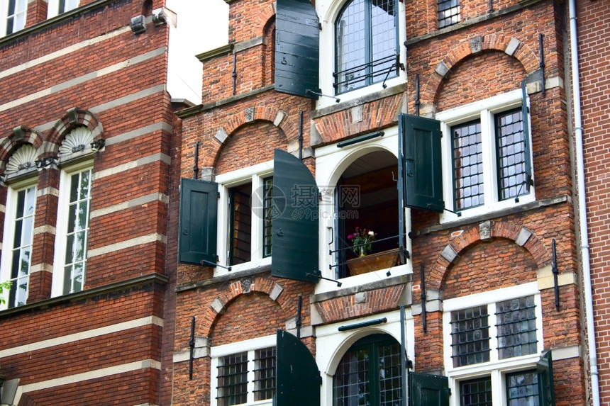 阿姆斯特丹市中心阿姆斯特丹典型房屋中的子荷兰语建筑学城市图片