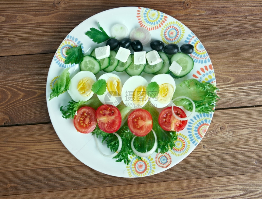 一盘蔬菜切片沙拉图片
