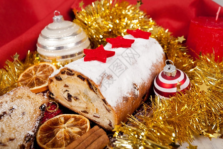 肉桂季节北欧典型的圣诞蛋糕来自北欧食物图片