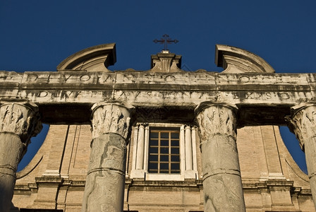 建造属于罗马论坛的寺庙和教堂欧洲的废墟图片