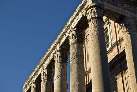 属于罗马论坛的寺庙和教堂古董历史意大利图片