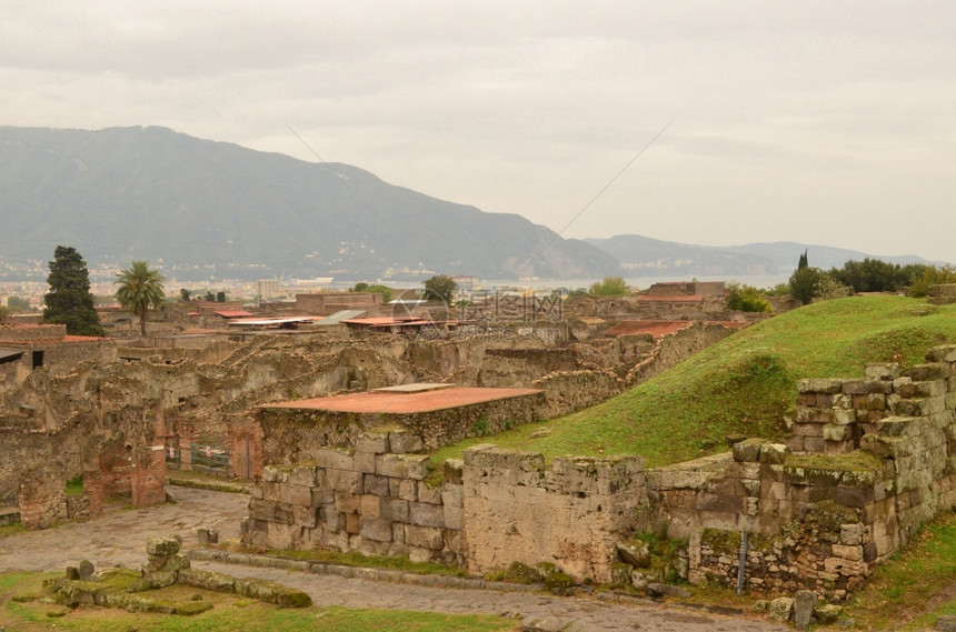 在意大利与挖掘废墟一起被及时冻结的庞贝旅行历史考古学图片