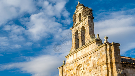 建造西班牙萨莫拉卡斯蒂利亚和里昂一座旧教堂的景象旅行宗教图片