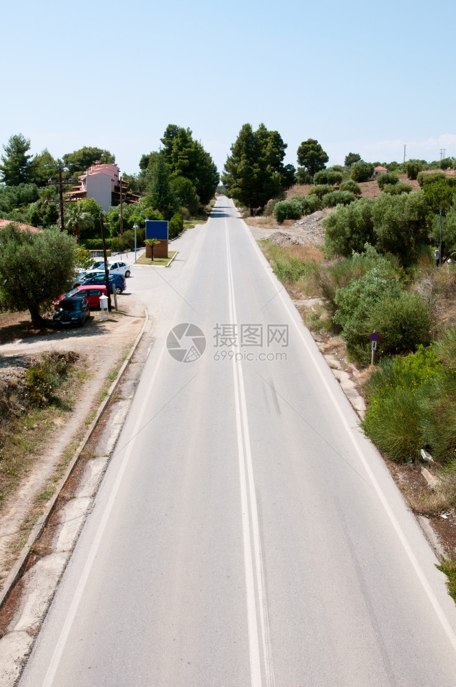 希腊度假胜地的当公路空车自由图片