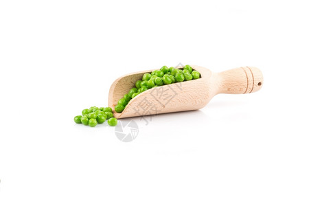 生的肾白色背景绿湿润生豆类蔬菜新鲜图片