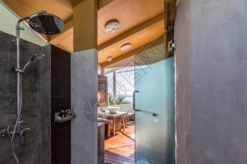 泰国海观现代设计卫生间内部设的有海观现代设计浴室干净的当代内部图片