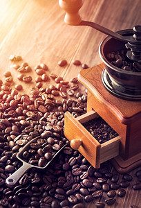老式手工咖啡研磨机图片