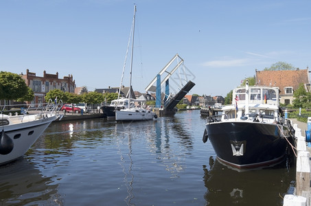 航运荷兰弗里斯莱默港游艇荷兰弗赖斯海豚吊桥图片