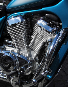 运输闪耀机动车发闪亮的染色板V2气瓶铬式摩托车V2发动机金属的图片