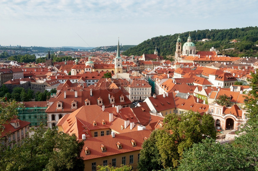 建筑学欧洲捷克布拉格市旧城区传统红色屋顶来自布拉格城堡的捷克之景旅游图片