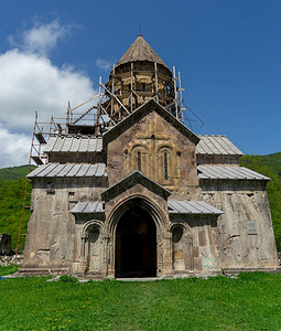 景观格鲁吉亚修道院建筑和文化旅行的空荡格鲁吉亚寺院建筑和夏天古老的图片