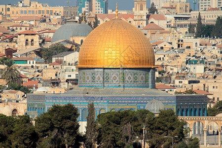 户外以色列耶路撒冷高金顶的伊斯兰圣地岩石穹顶中间著名的图片