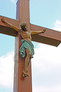 天主教宗基督被钉死在上帝的象征永恒的爱天空高清图片
