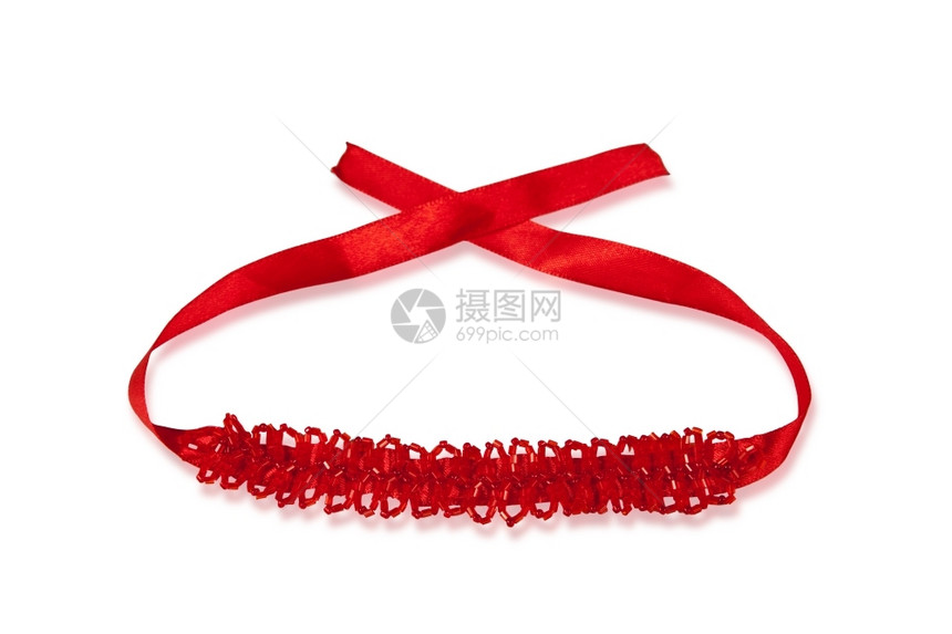 剪裁红珠形项链在白色和剪切路径上被孤立时髦的礼物图片