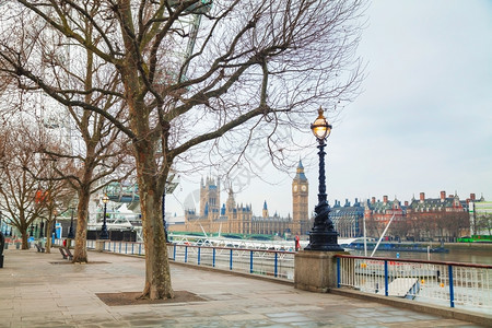 英国伦敦与时钟塔的概览清晨一早旅游的历史英国图片