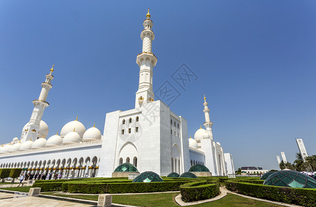 阿萨克清真寺盛大拱阿联酋布扎比谢赫耶德大清真寺的米纳雷特和圆丘团结的背景