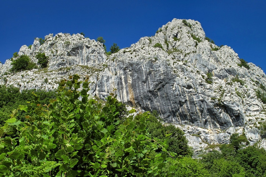 西班牙阿斯图里亚西班牙欧洲Redes自然公园Redes自然景观山丘和谷爬坡道栖息地自由图片
