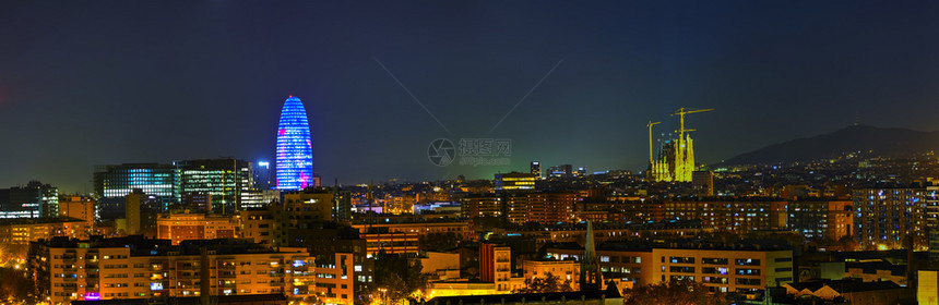 加泰罗尼亚天线地标夜间巴塞罗那航空全景概览巴塞罗纳图片