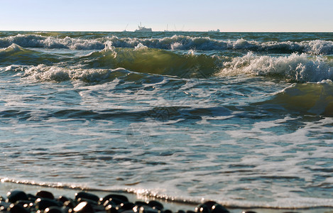 户外阳光美丽小海浪风景天空是波罗的海浪风景天空是罗的海浪小图片