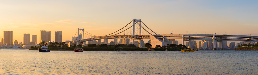 日本东京彩虹大桥图片