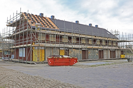 荷兰境内正在建造的新房屋在荷兰境内的新住房现代财产在下面图片