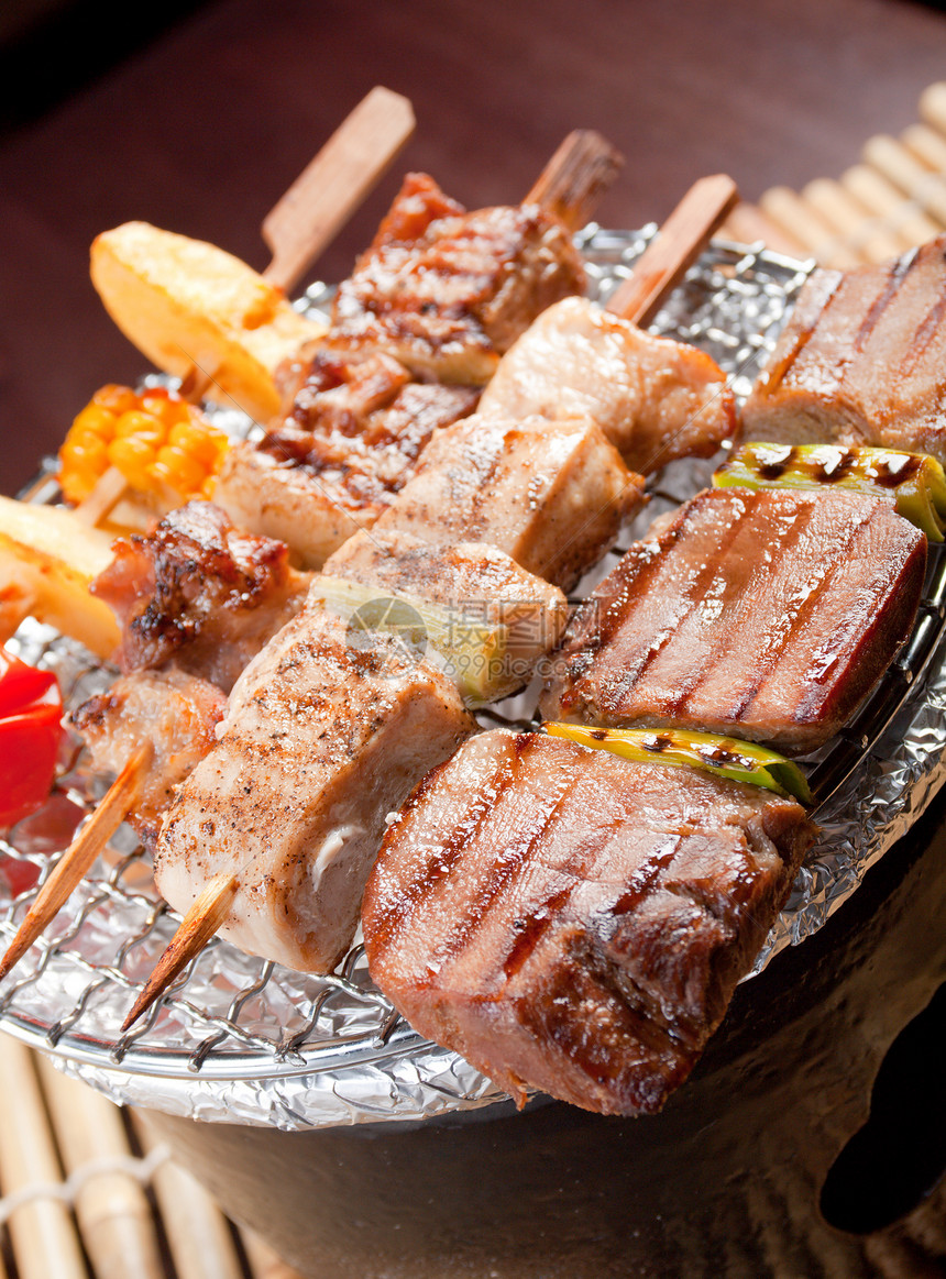 红色的日本肉类切片菜Kebab鸡亚洲图片