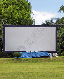 泰语村草地大型电影屏幕剧院广告标牌图片