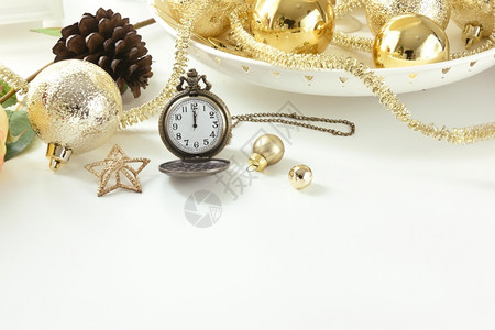 庆典框架季节祝球和其他装饰品圣诞节和新年概念图片