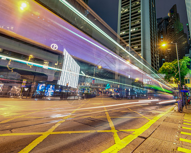 2014年5月日香港市内夜间交通量香港每年接待10万游客金融的洪路图片