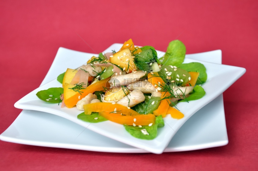 蔬菜和水果鸡肉青菜地中海美食炒图片